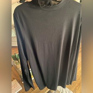 LOFT ruffled collar  and key hole back with loop buttons 🥰❤️